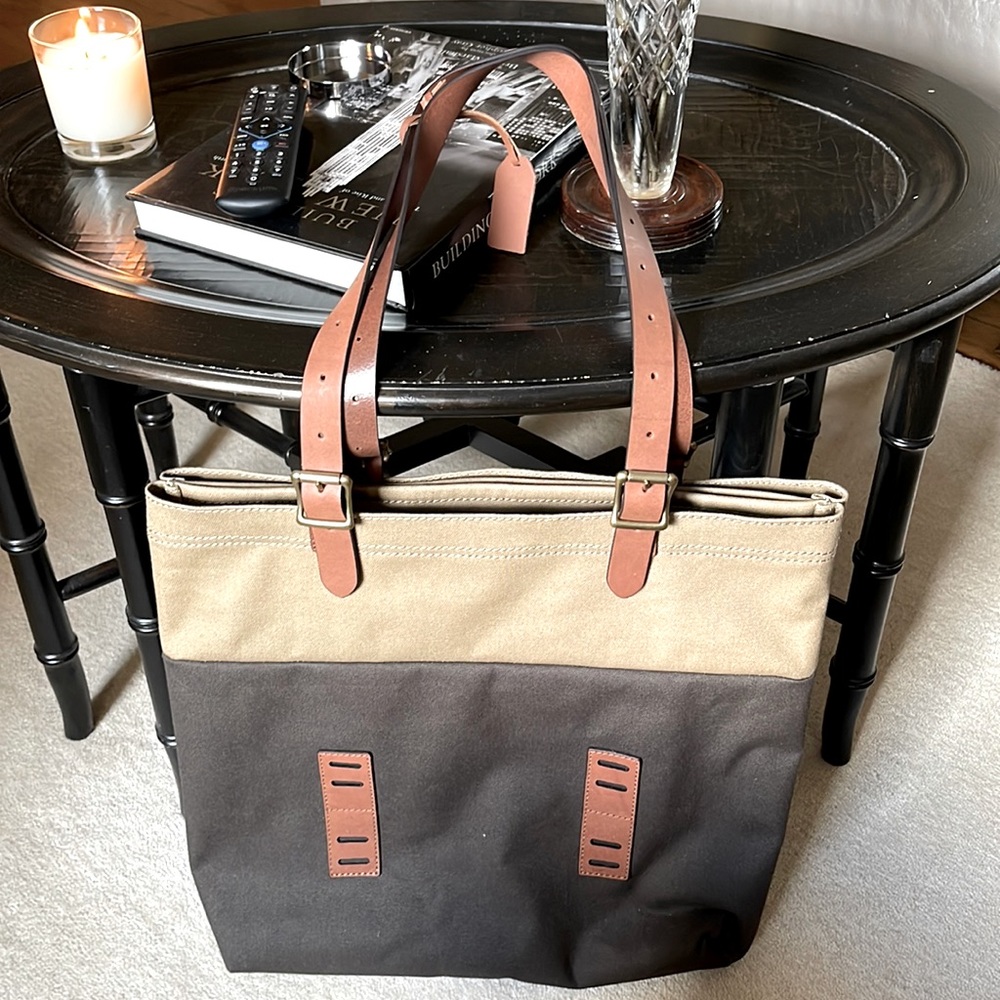 Fossil Tote Bag
